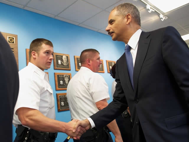 Attorney General Holder meets members of the Cincinatti Police Department.