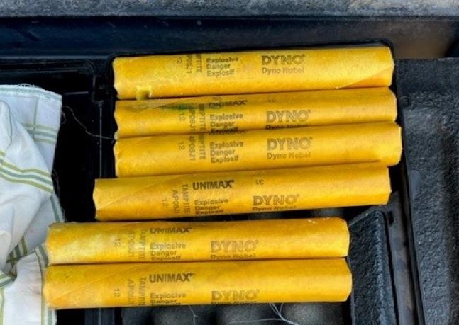 6 sticks of dynamite 