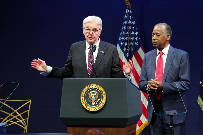 Chairman Dan Patrick and Vice Chair Dr. Ben Carson at Religious Liberty Commission hearing. Chairman Dan Patrick and Vice Chair Dr. Ben Carson at Religious Liberty Commission hearing.