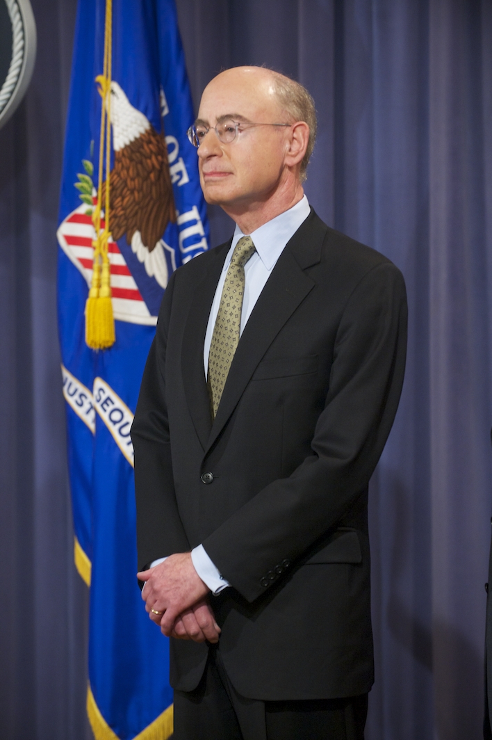 HUD IG Levinson announces  the Corporate Integrity Agreement (CIA) Abbott Laboratories signed with HUD.
