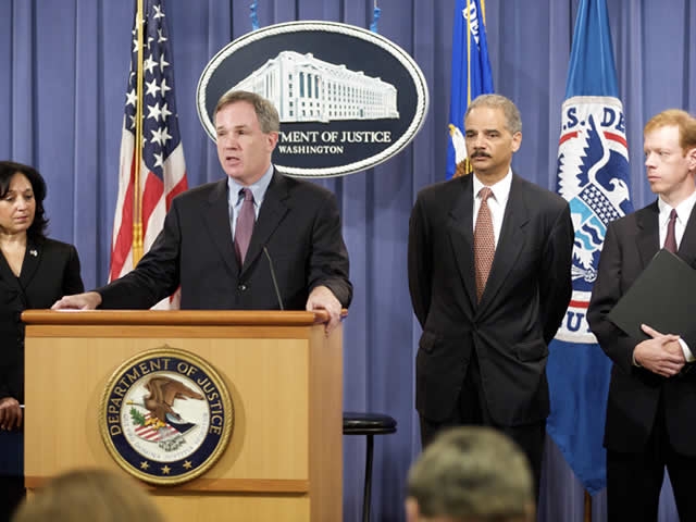 US Attorney Patrick Fitzgerald speaks.