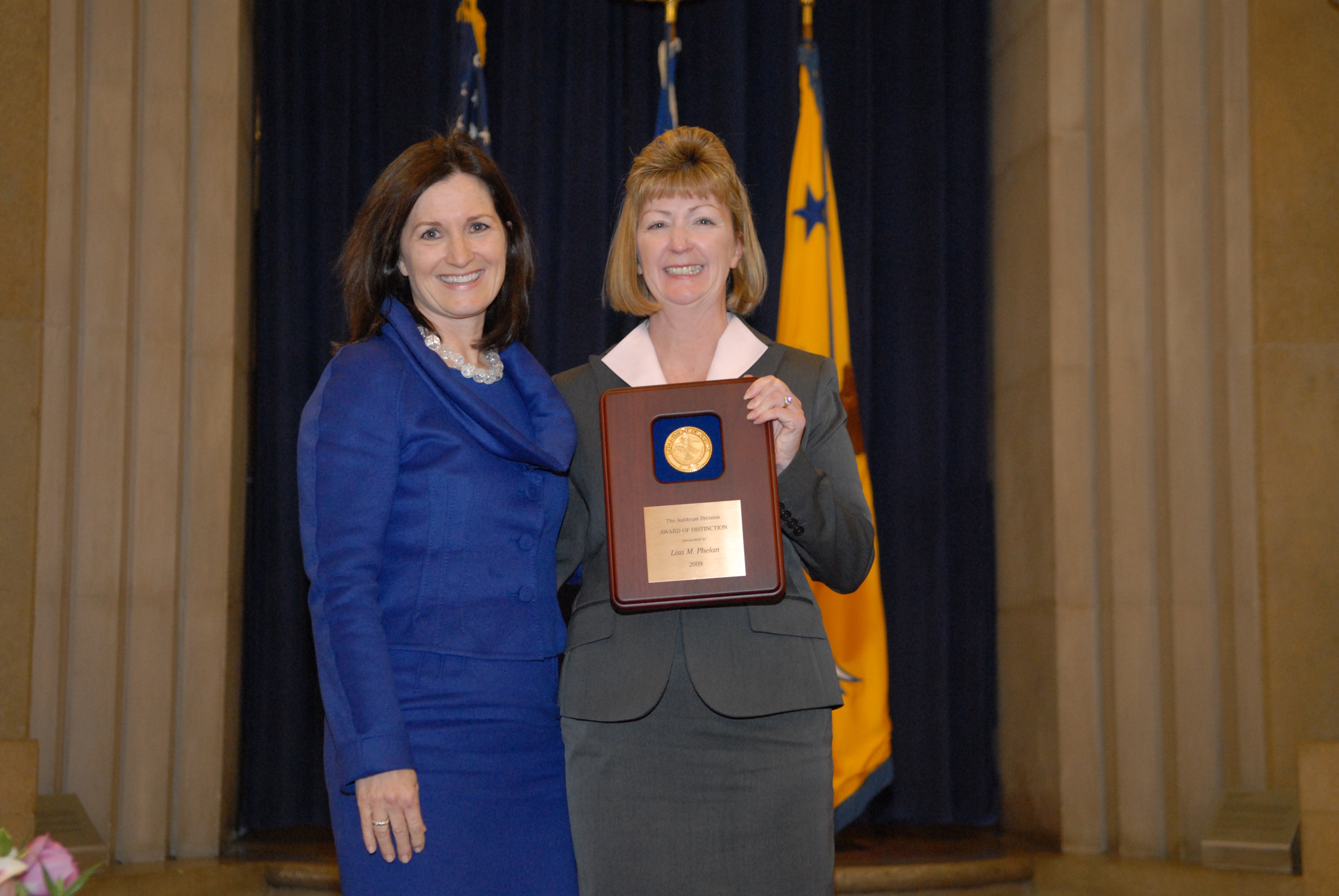 2009 AAG Individual Award recipient Lisa Phelan.