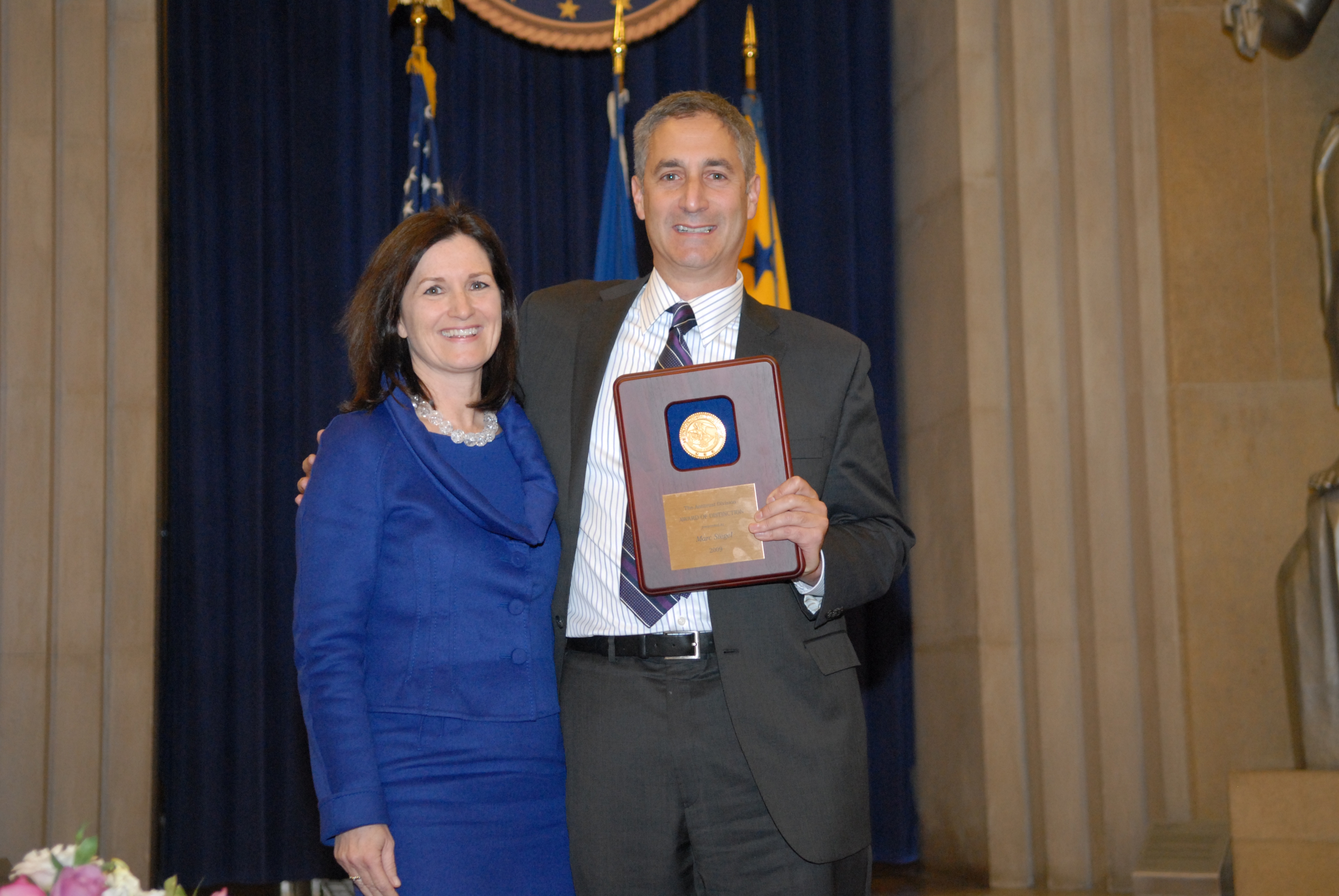 2009 AAG Individual Award recipient Marc Siegel.
