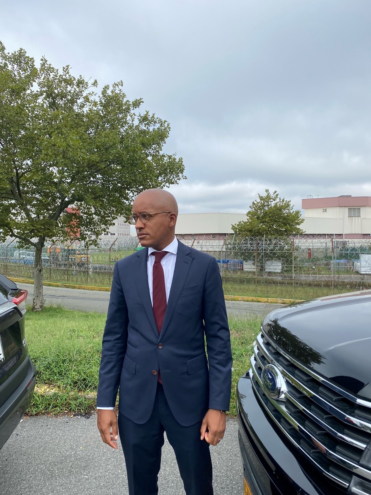 U.S. Attorney Damian Williams outside Rikers Island Correctional Facility
