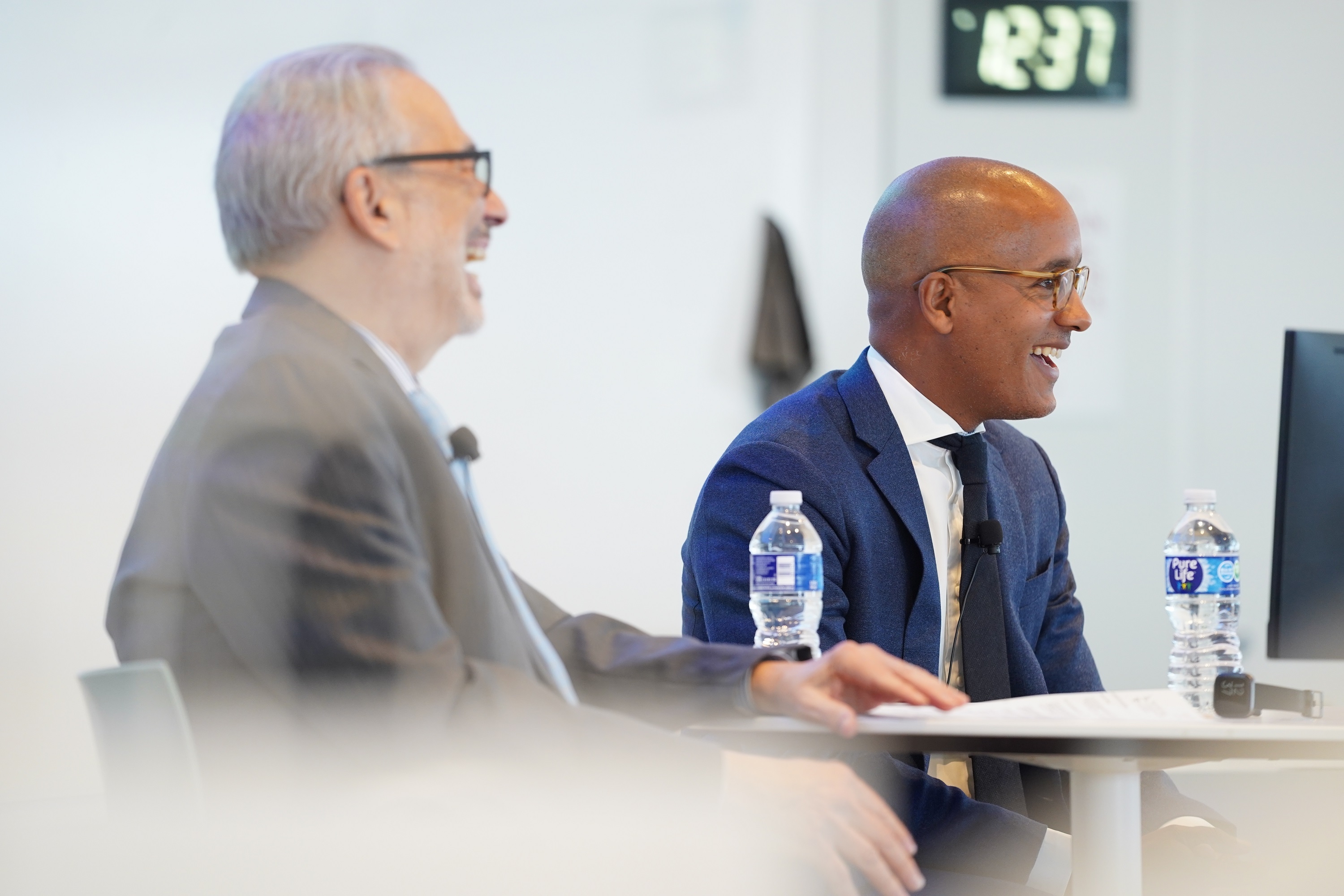 U.S. Attorney Damian Williams speaking with Columbia Business and Law Students