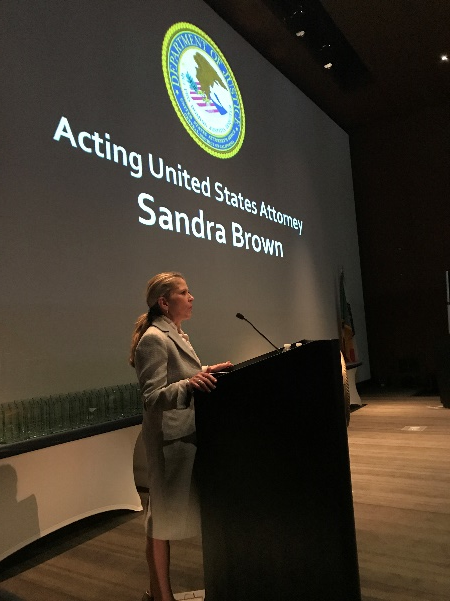 Acting USA Sandra Brown