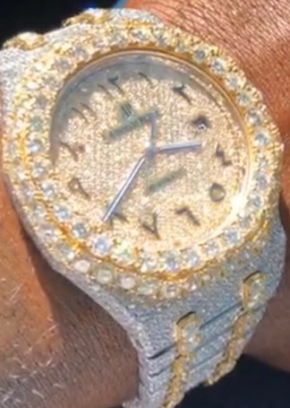 Picture of watch Picture of watch