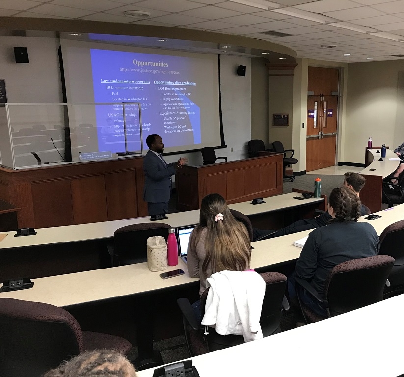 Criminal Chief Jamie Flowers talks to LSU law students