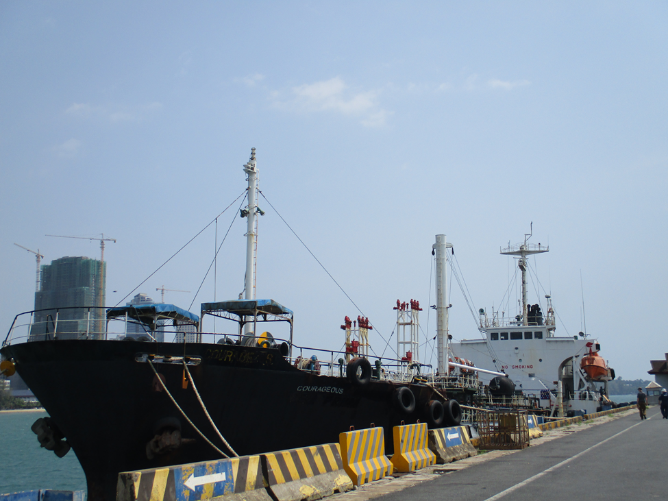M/T Courageous Oil Tanker