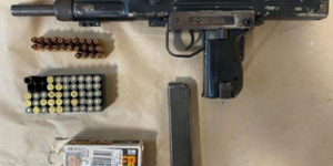 Uzi, magazine and bullets