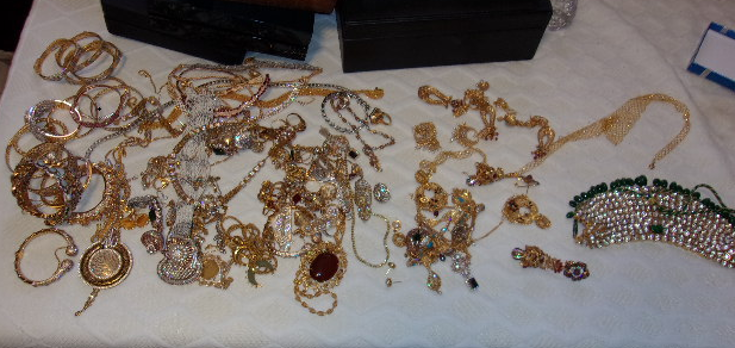 jewelry in a pile