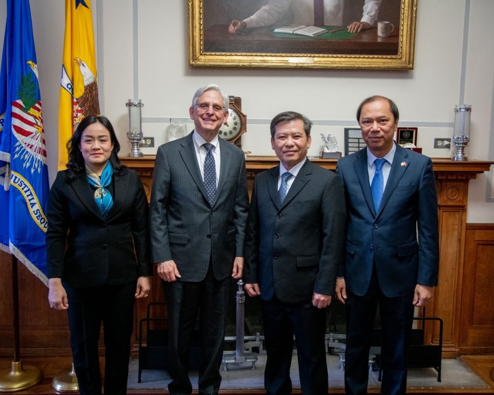 AG's Meeting with Vietnamese PG AG's Meeting with Vietnamese PG