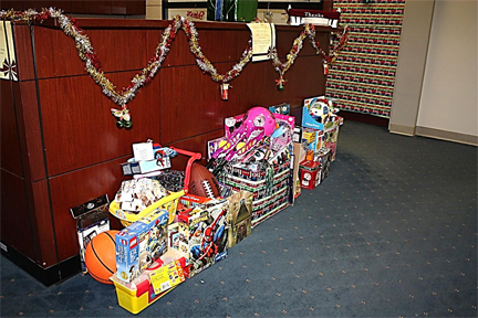 Holiday Toy Drive to benefit children in the English Avenue and Vine City communities