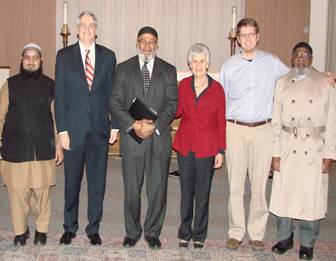 USA Neronha with the Muslim community